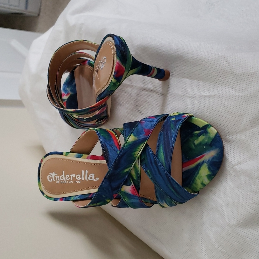 Womens shoes